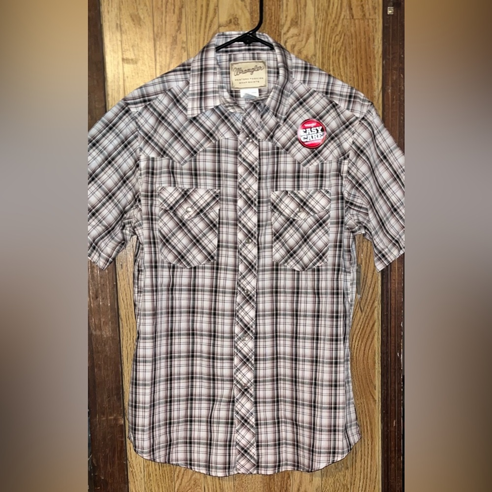 Wrangler Men's Casual Plaid Shirt New size Medium